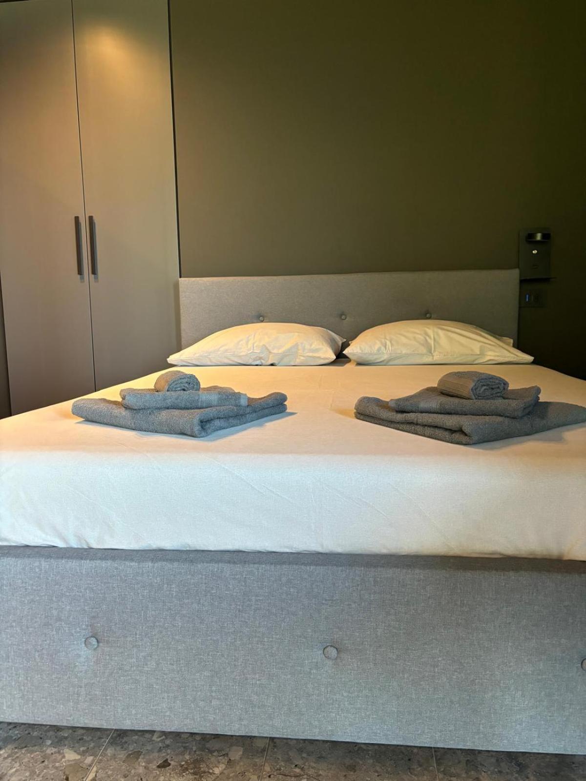 La Casa Di Cesare Hotel Rogno Cameră foto